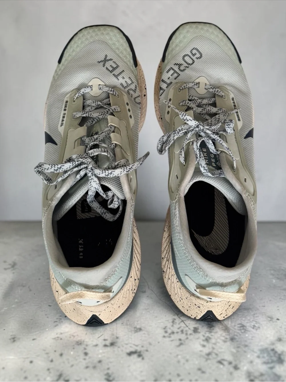 Nike Pegasus Trail 3 GORE-TEX Waterproof Running Shoes – Women’s Size 9